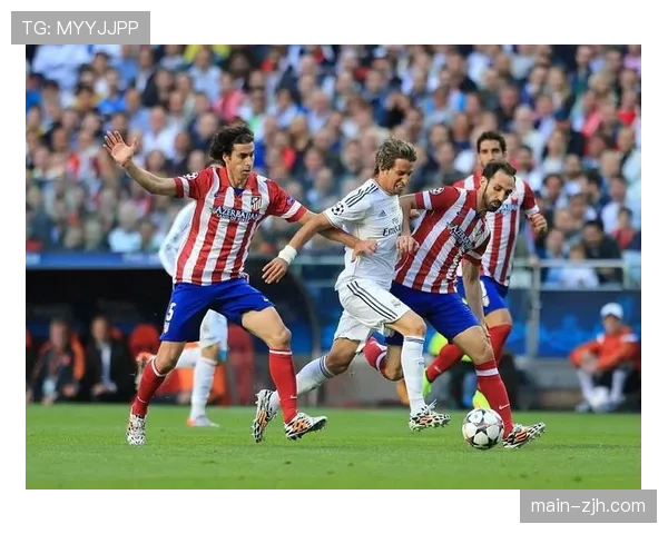 历史回顾：回顾十年前欧冠决赛，分析比赛节奏与当今在攻守转换速度上的显著差异